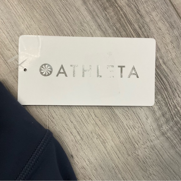 NWT Athleta Elation Capri - Picture 4 of 5